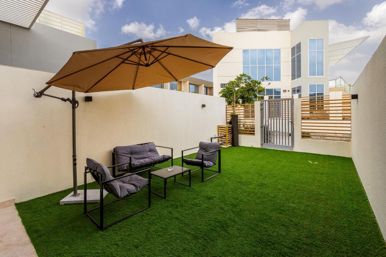 Vakantiehuis Family Friendly, 2br Townhouse In Rukan Community, Land - Allsopp & Allsopp *